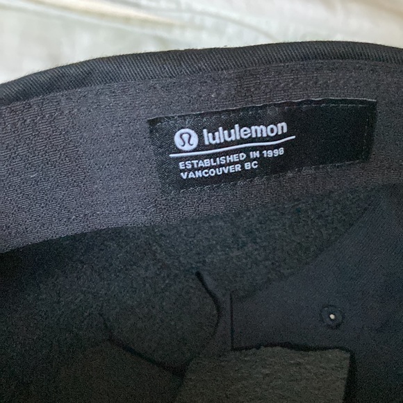 lululemon athletica Classic Black Cap - Picture 4 of 4